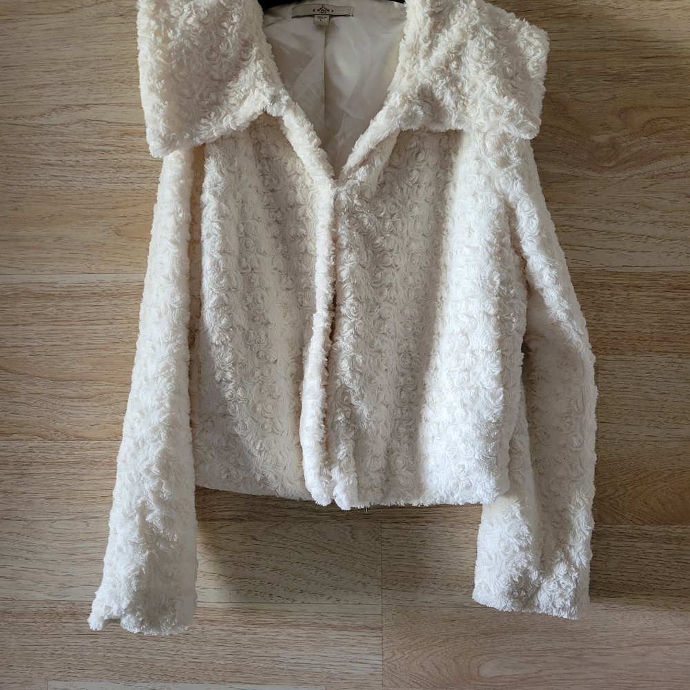 Elegant Cream Textured Women's Jacket